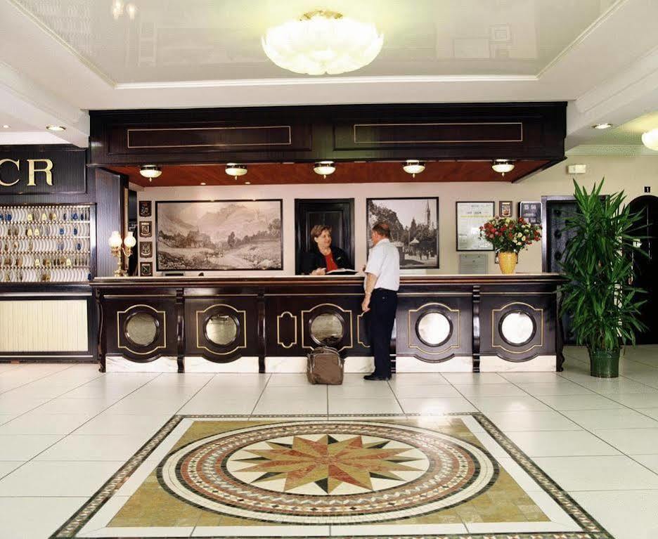Hotel Christ Roi Lourdes Esterno foto
