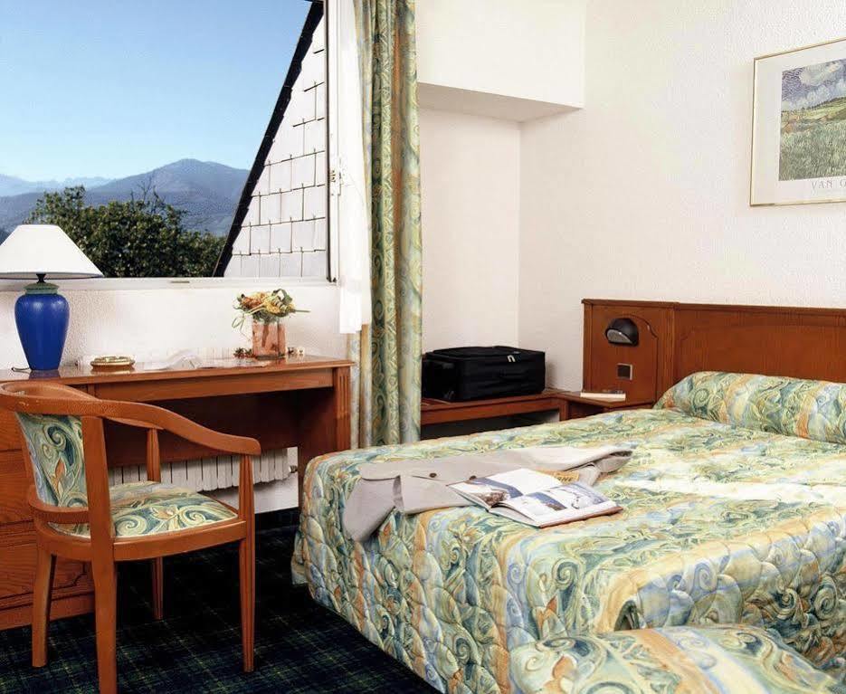 Hotel Christ Roi Lourdes Esterno foto